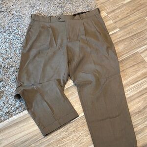 Stafford Men's Dress Pants in Olive Brown